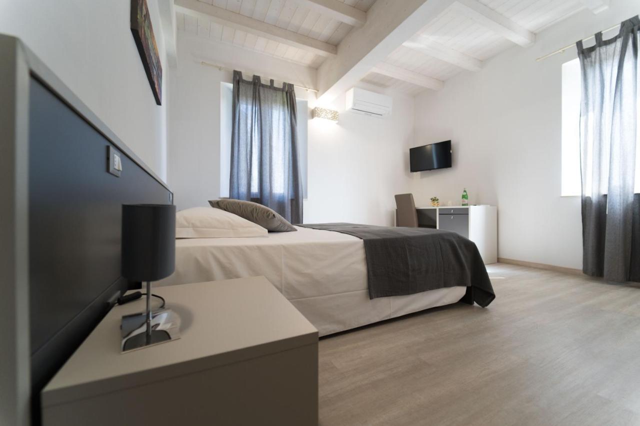 Claudio Rooms Fabbrico Экстерьер фото