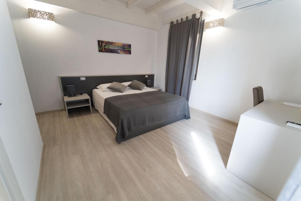 Claudio Rooms Fabbrico Экстерьер фото