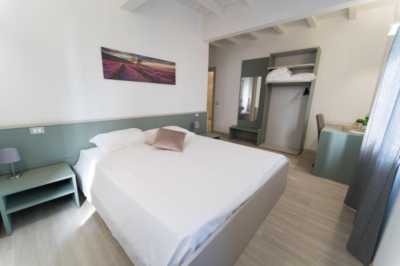 Claudio Rooms Fabbrico Экстерьер фото